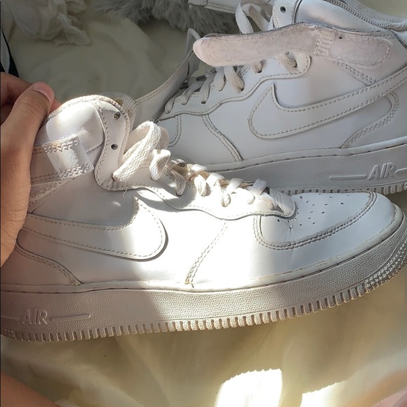 White High Top Air Forces - Picture 2 of 6